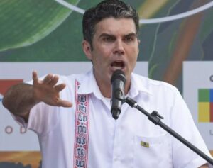 Helder Barbalho governador do Pará discursando na Cúpula da Amazônia